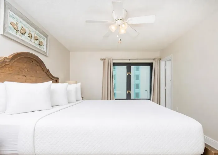 Apartment Island Winds West 2723-4